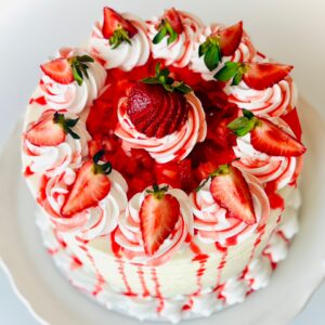 Strawberries n Cream cake