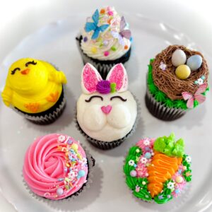 4 Easter themed cupcakes