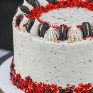 Red Velvet Oreo Cake